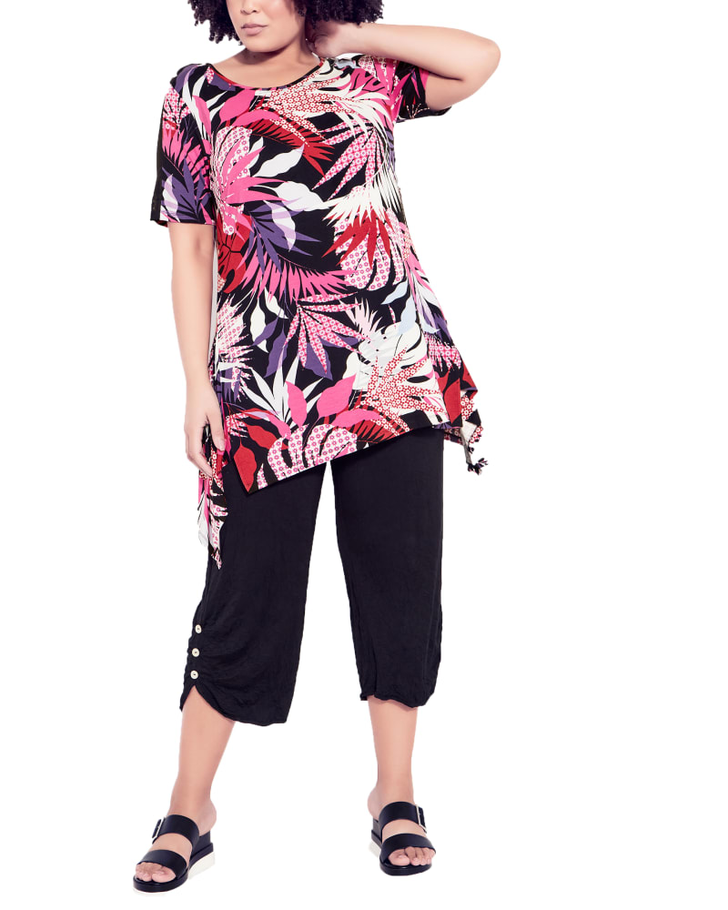 Front of a model wearing a size 14 Ayla Mesh Sleeve Tunic in Black / Pink by Zim & Zoe. | dia_product_style_image_id:209873